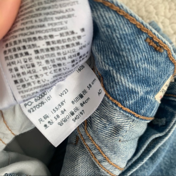 Levis Shorts - Picture 6 of 6